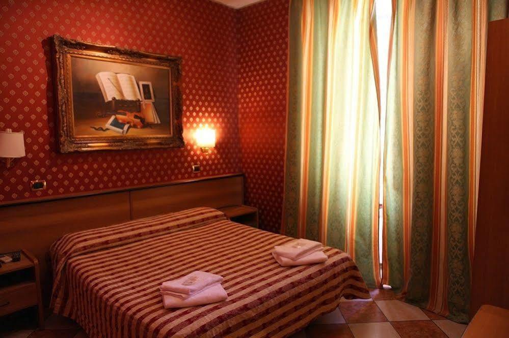 Hotel Hollywood Rome Extérieur photo